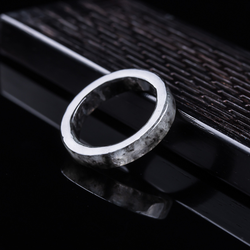 Bague en jadéite noire de Birm - Jewelry & Watches Company avis et prix